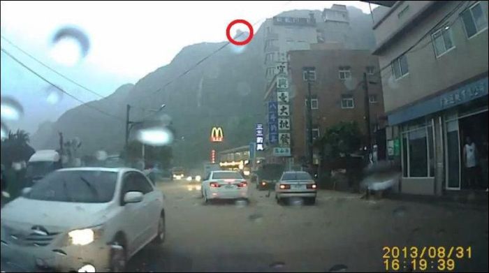 olumun kiyisinda 5a760a604c161