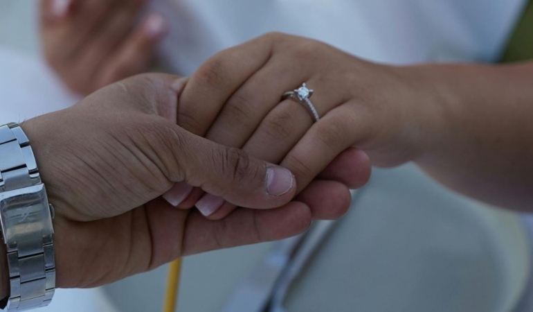 Kırmızı Tipografik Son Dakika Haberleri Youtube Küçük Resmi (1)