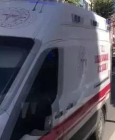 Motosiklet yayaya çarptı: 2 Yaralı 5 motosiklet yayaya çarptı