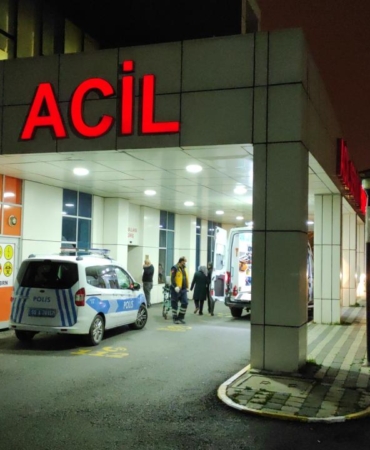 İki Motosiklet Çarpıştı: Yaralılar Hastaneye Kaldırıldı 2 iki motosiklet çarpıştı