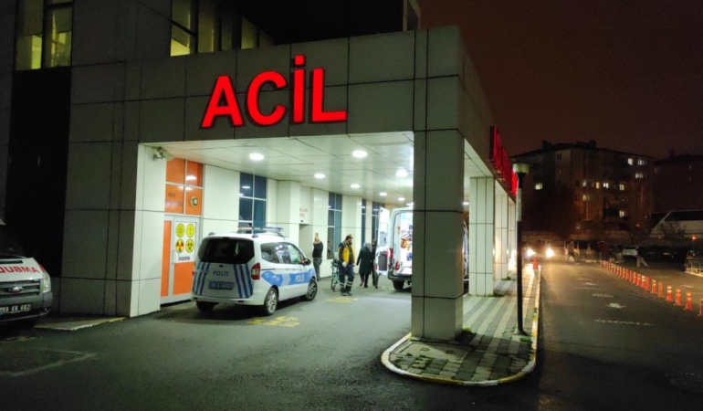 İki Motosiklet Çarpıştı: Yaralılar Hastaneye Kaldırıldı 1 iki motosiklet çarpıştı