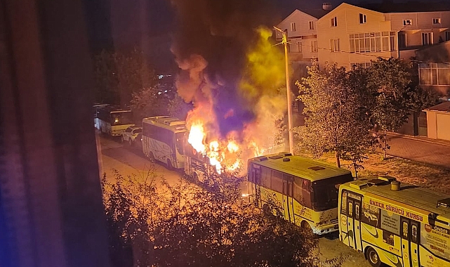 sürücü kursu aracı yandı