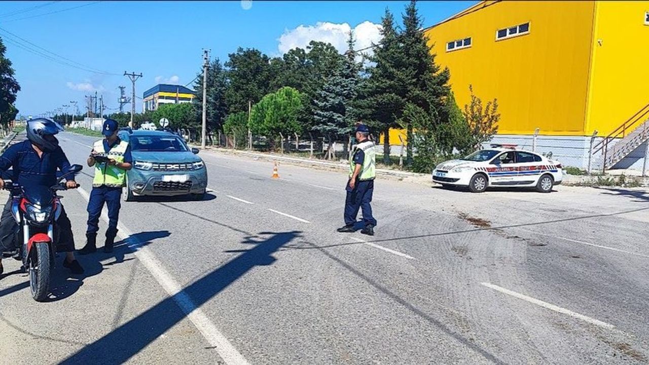 Jandarma trafik denetimi yapıldı