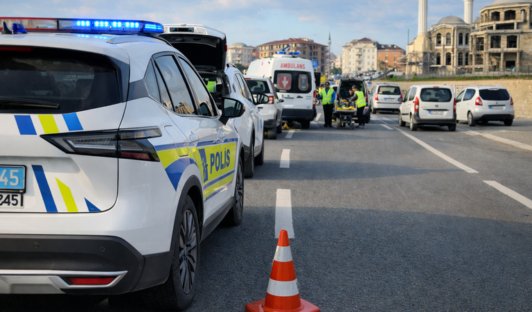 Kapaklı–Saray Yolu’nda Otomobilin Çarptığı Kadın Yaralandı 1 kadin yaralandi